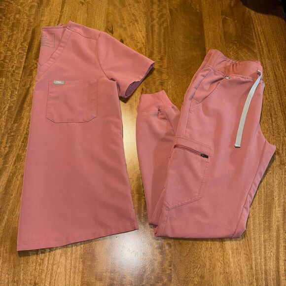 FIGS Other - FIGS Zamora Joggers XS & Catarina Top Small Scrub Set For Women